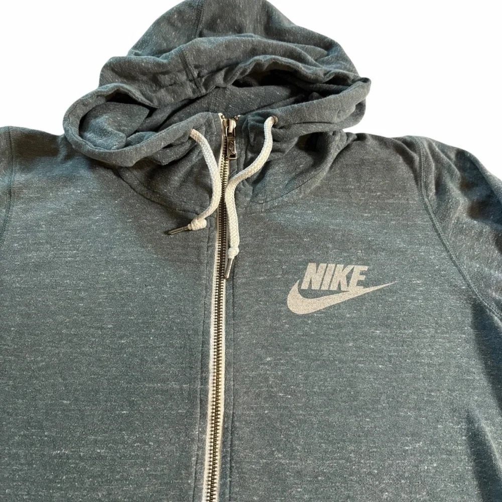 Nike Women’s Full Zip-Up Lightweight Hoodie | Heathered Sage Green | Medium